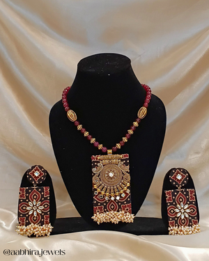 Saanjh Fabric Jewellery Set