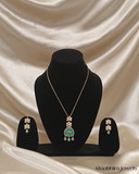 Ojas Pendant Set