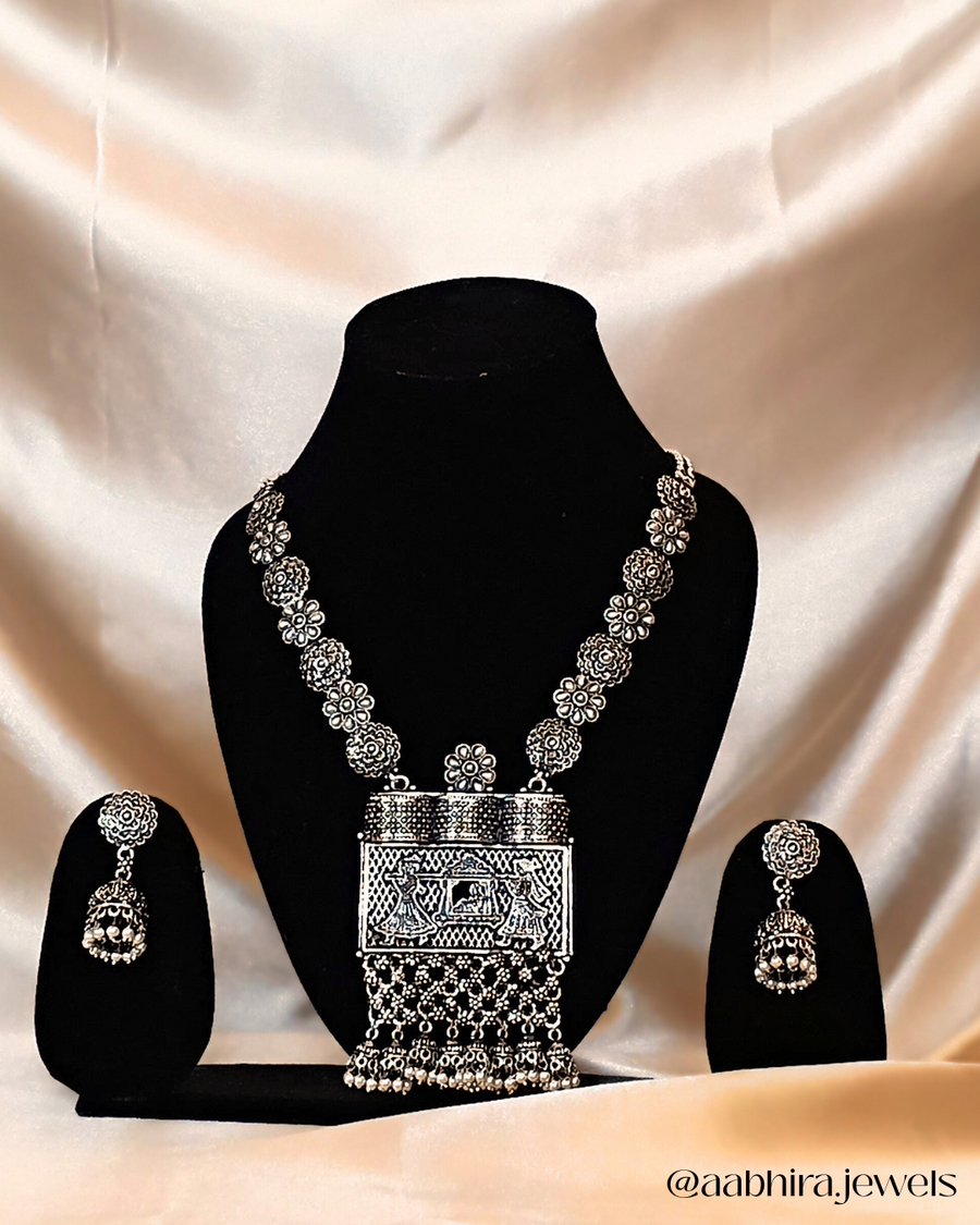 Vedhika – The Sacred Grace oxidised Necklace Set
