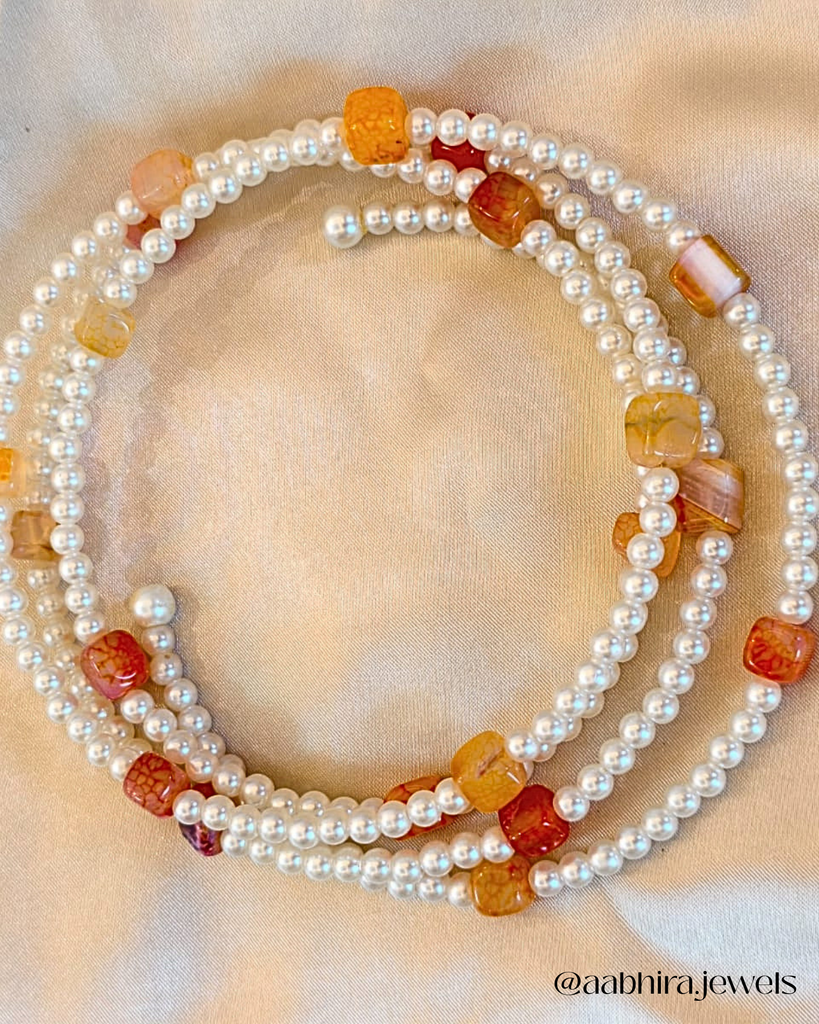 Élise Agate Pearl Choker